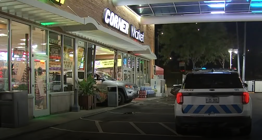 Crash-and-grab thieves target Bucktown gas station